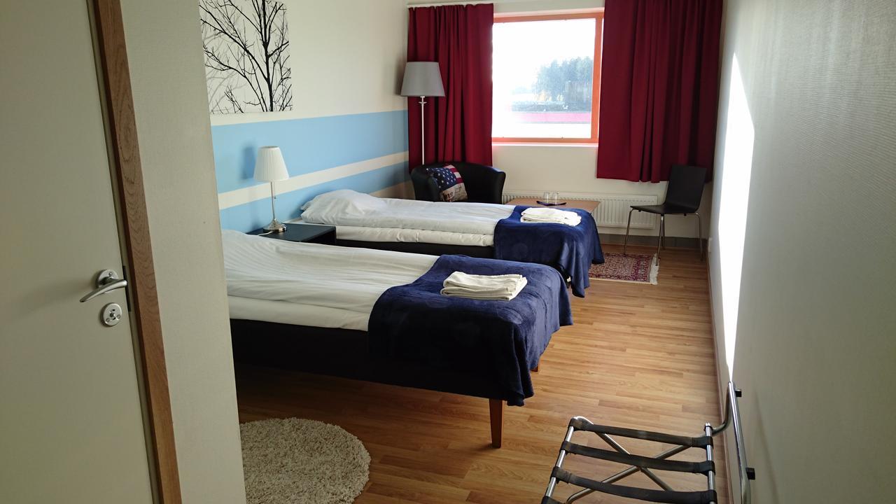 Trestads Restaurang Hotell&Pensionat Vanersborg Bagian luar foto