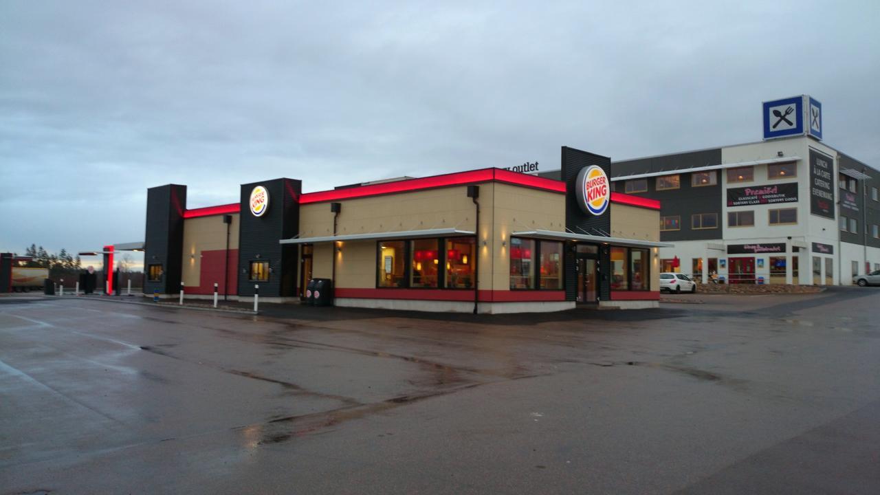 Trestads Restaurang Hotell&Pensionat Vanersborg Bagian luar foto