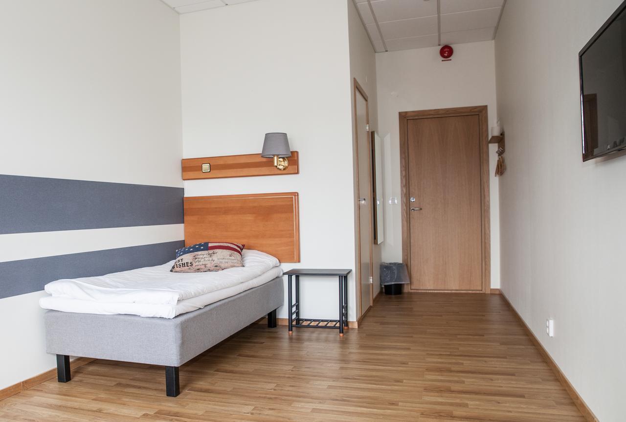 Trestads Restaurang Hotell&Pensionat Vanersborg Bagian luar foto
