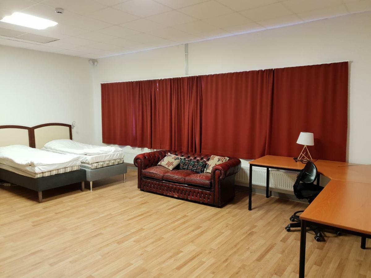 Trestads Restaurang Hotell&Pensionat Vanersborg Bagian luar foto
